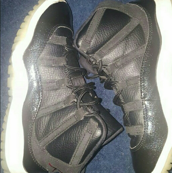 Air Jordan 11 xi PS retro bred 378039-002 size 3 - Picture 2 of 5